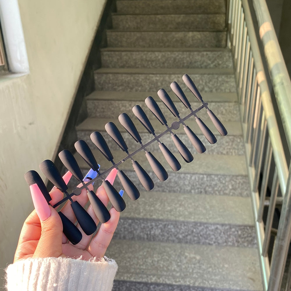 ChicNails - Zestaw Matowych Paznokci Sztucznych 24 Sztuki