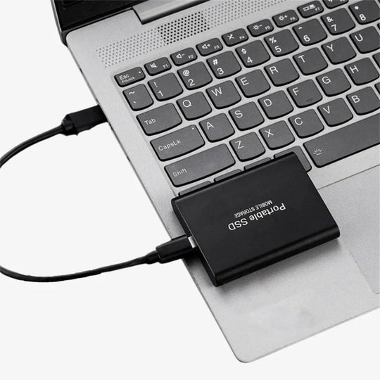 Zewnętrzny SSD o Wysokiej Prędkości Transferu i Bezpiecznym Przechowywaniu Danych przez USB 3.1
