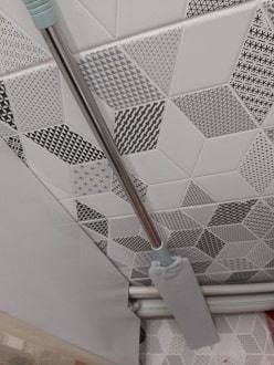 EasyClean™ | Rozszerzalna Ściereczka do Czyszczenia Miejsc Trudno Dostępnych