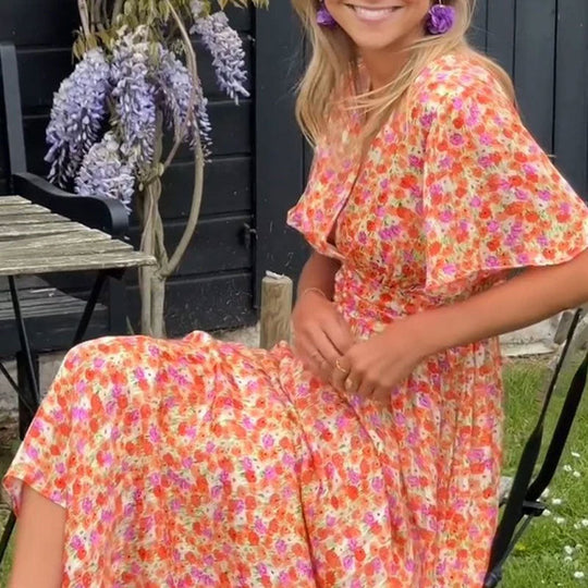 Sukienka Midi Elsie z dekoltem w serek | Przebudzenie Cichej Elegancji